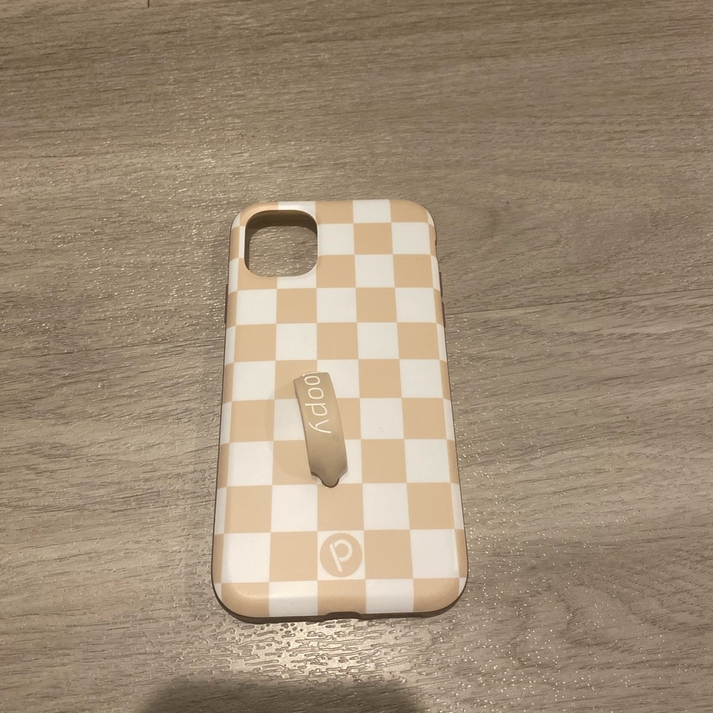 Loopy Case Beige and White Checkered Phone Case for iPhone 11
